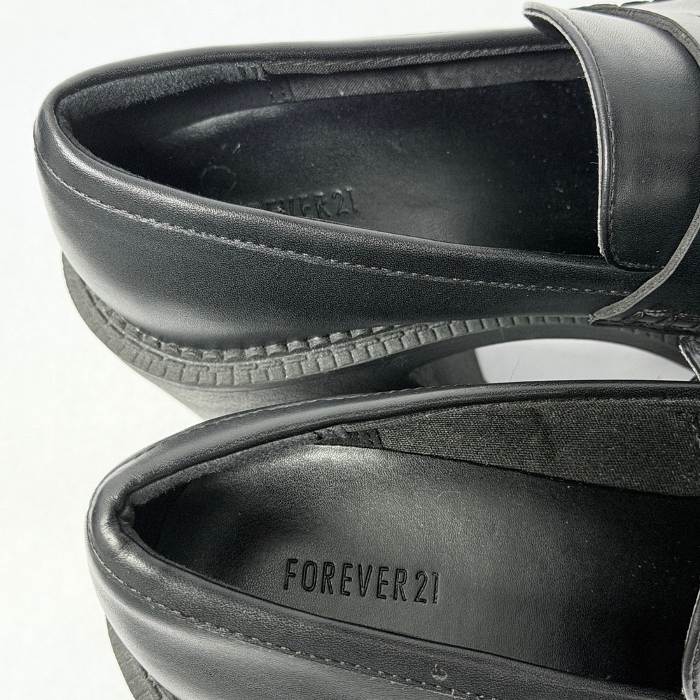 Forever 21 Womens Black Platform Penny Loafers Chunky Block Heel Lug Sole 5.5 - Picture 8 of 12